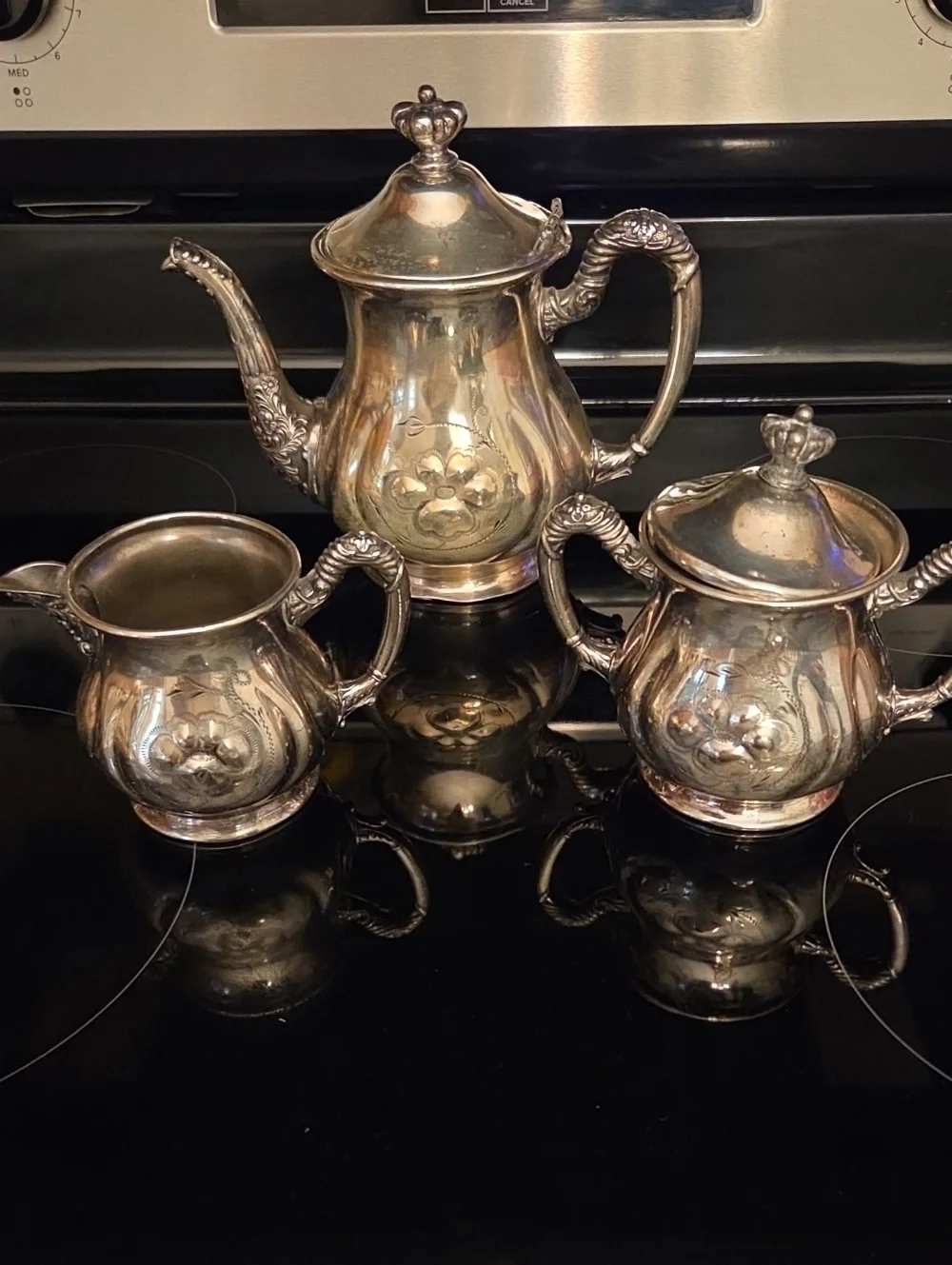 Vntg Silver Tea Set - 3 Piece Creamer Sugar and Teapot.  Lid Is Teapot Lifts Off